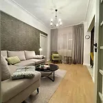 Luxury 2 Bedroom Appartement *