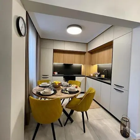 Апартаменты Luxury 2 Bedroom *