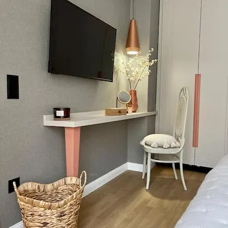 Luxury 2 Bedroom شقة *